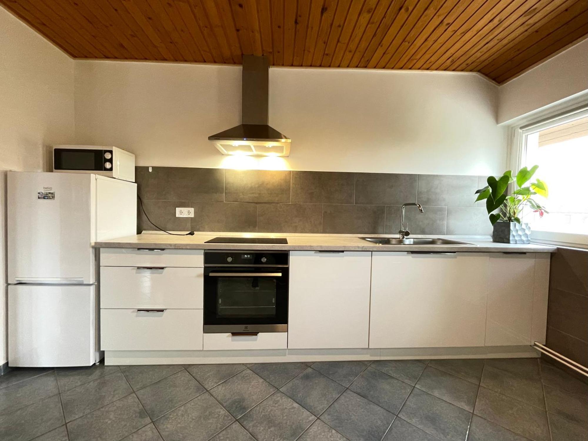 Villa Lili Apartments Balatonkeresztur Bagian luar foto