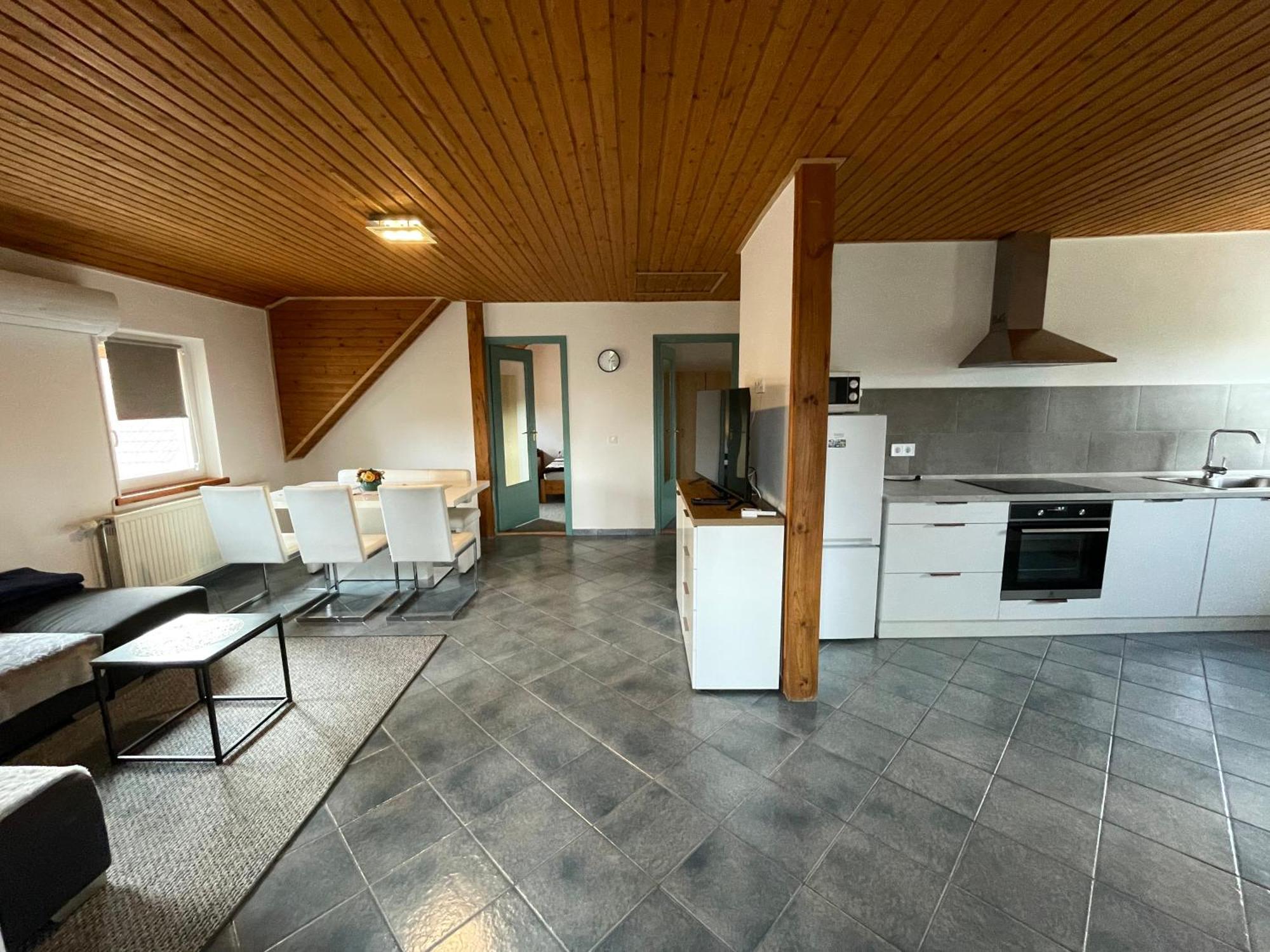Villa Lili Apartments Balatonkeresztur Bagian luar foto